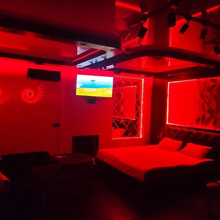 "Dream Room" Тематические Апартаменты Харьков! Цоколь! מראה חיצוני תמונה